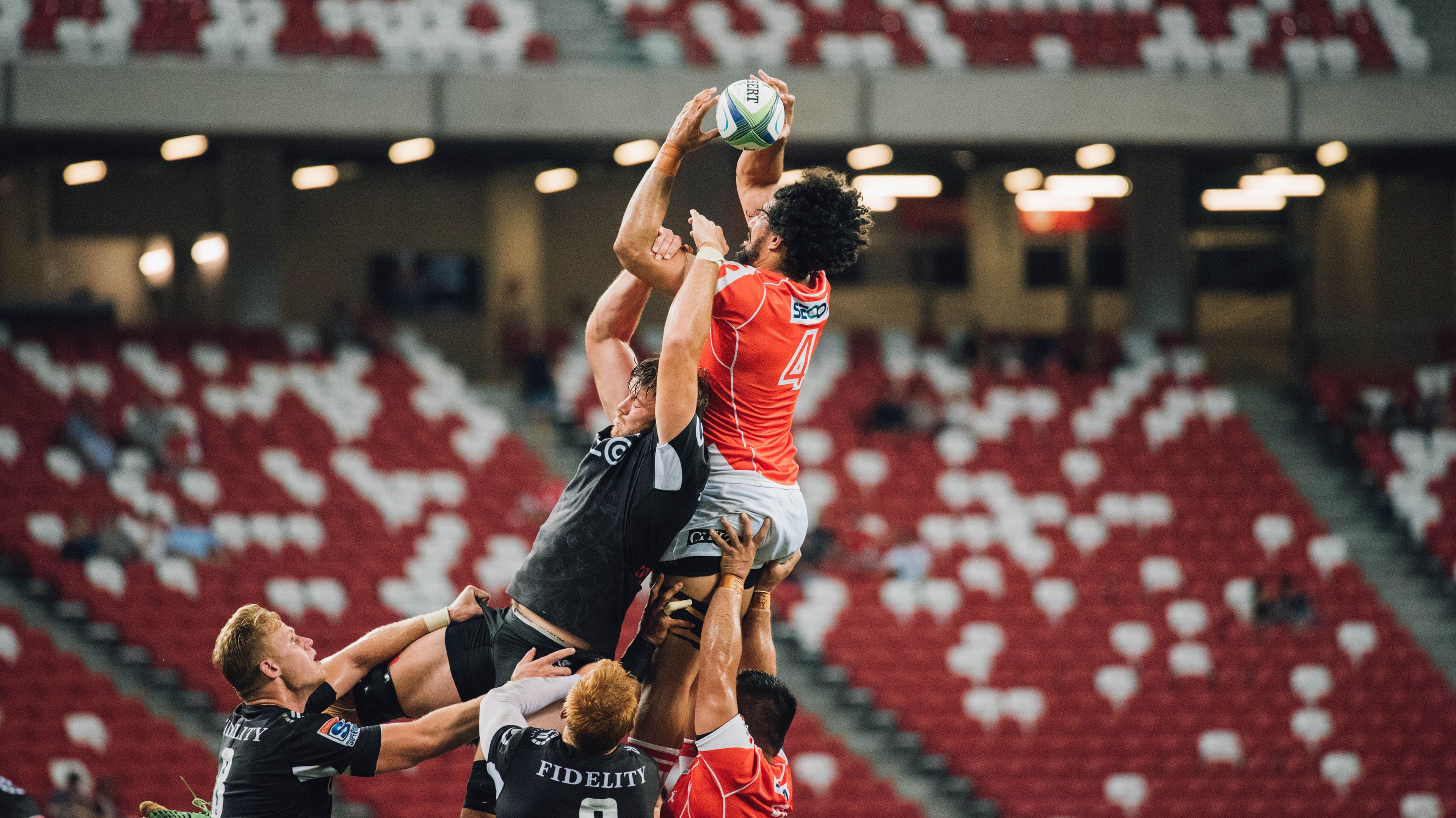 球员交流赛带动文化旅游,赛地经济见增长,球赛人员